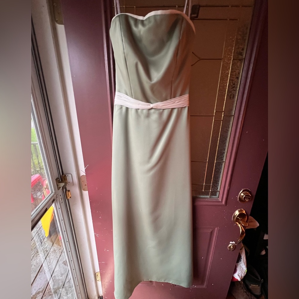 B2 by Jasmine Strapless Bridesmaid/Formal dress